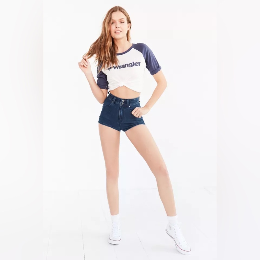 Wrangle X UO Collab Wrangler Horse Top 🤍💙🤍💙